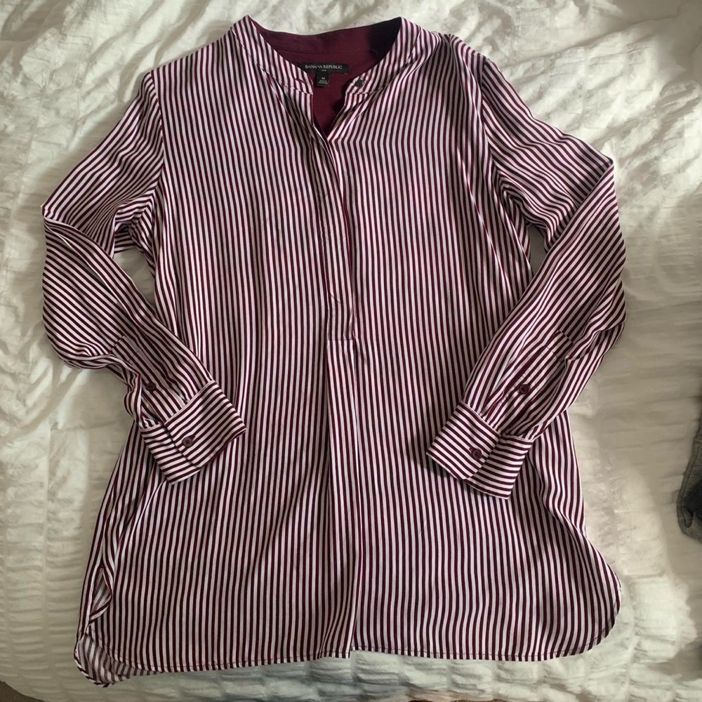 Banana Republic Burgundy and white striped button down blouse, size M
